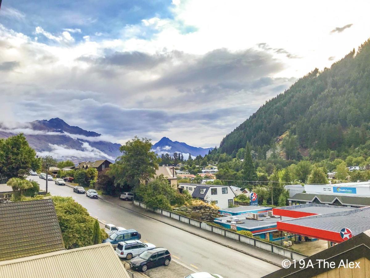 Modern 2-bedroom Apartment 5 mins walk to Queenstown Buitenkant foto