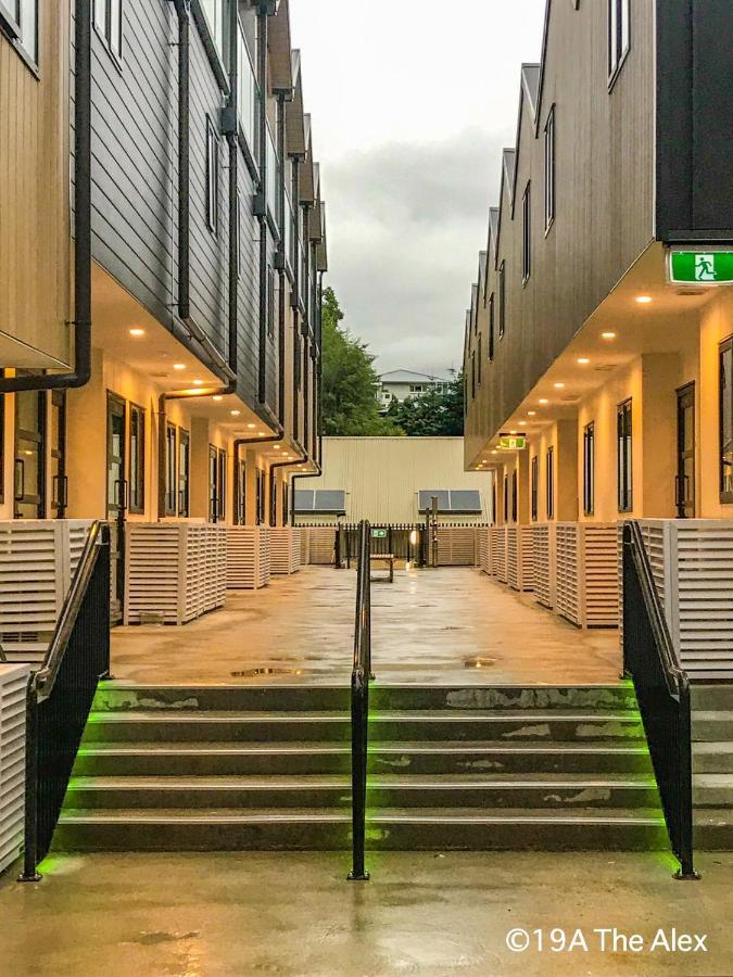 Modern 2-bedroom Apartment 5 mins walk to Queenstown Buitenkant foto