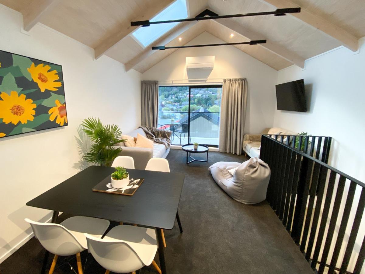 Modern 2-bedroom Apartment 5 mins walk to Queenstown Buitenkant foto